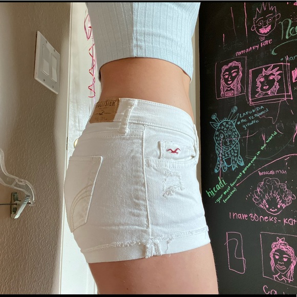 White hollister jean shorts - Picture 2 of 2